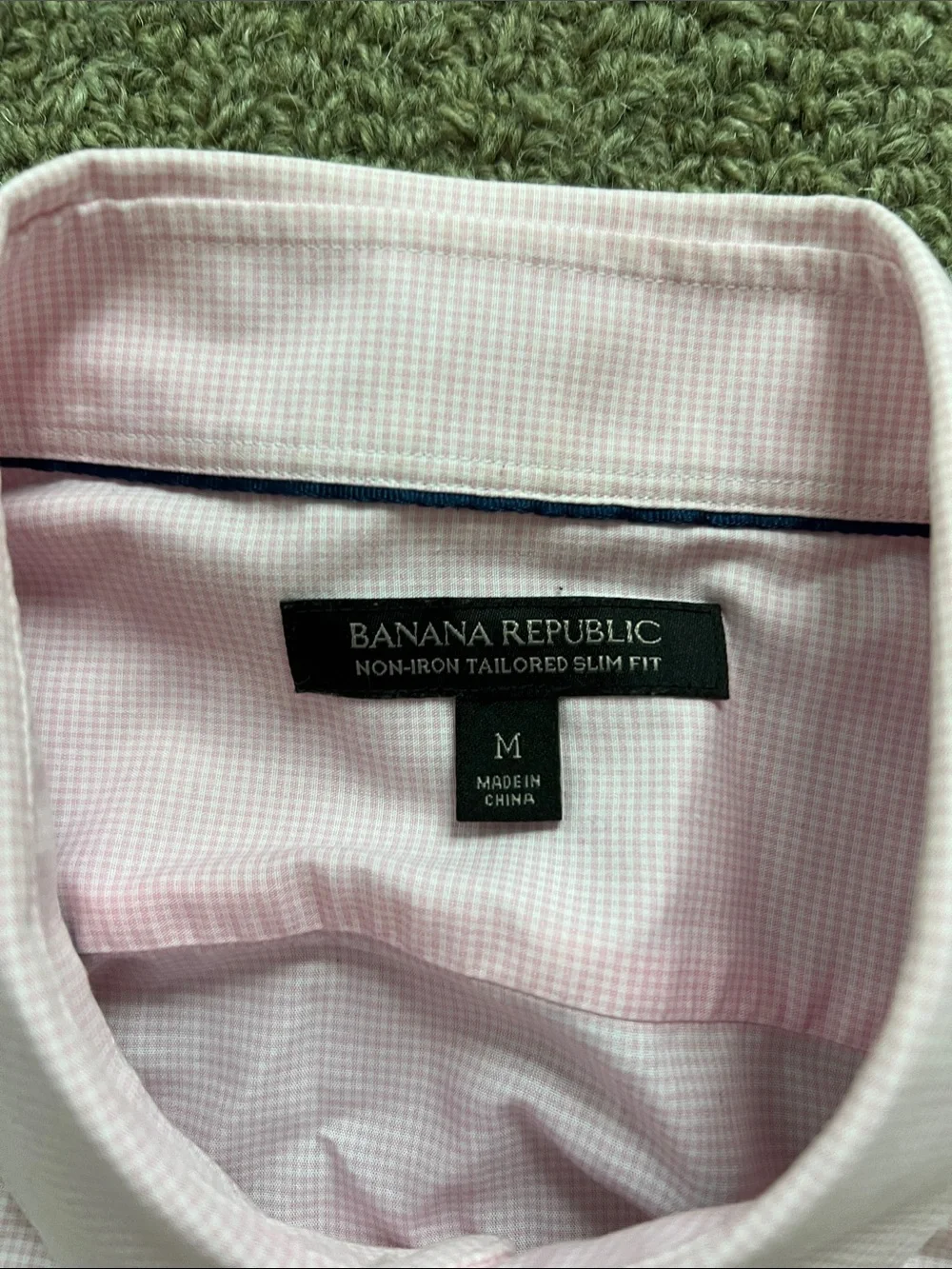Banana Republic Men's Pale Pink Dress Shirt